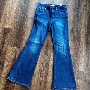 NWOT Good American Flare Jeans